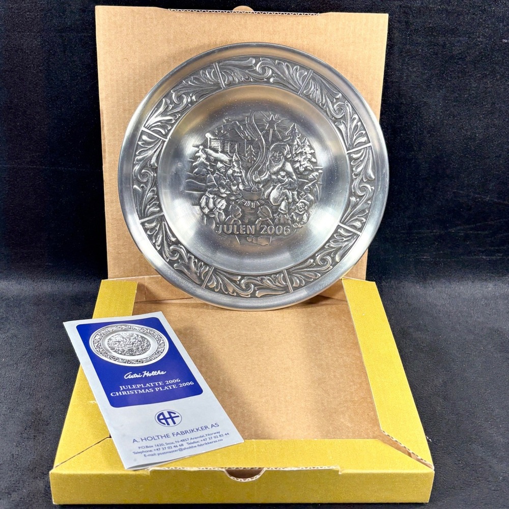 A. Holthe Norway Pewter Julen 2006 Christmas Plate #34‎ "Santa's March"
